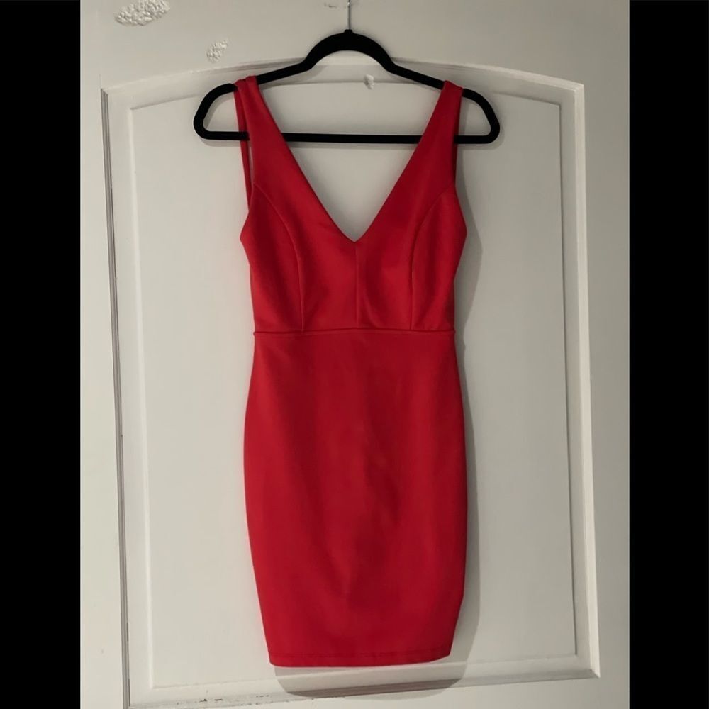 Solemio Los Angeles sleeveless dress